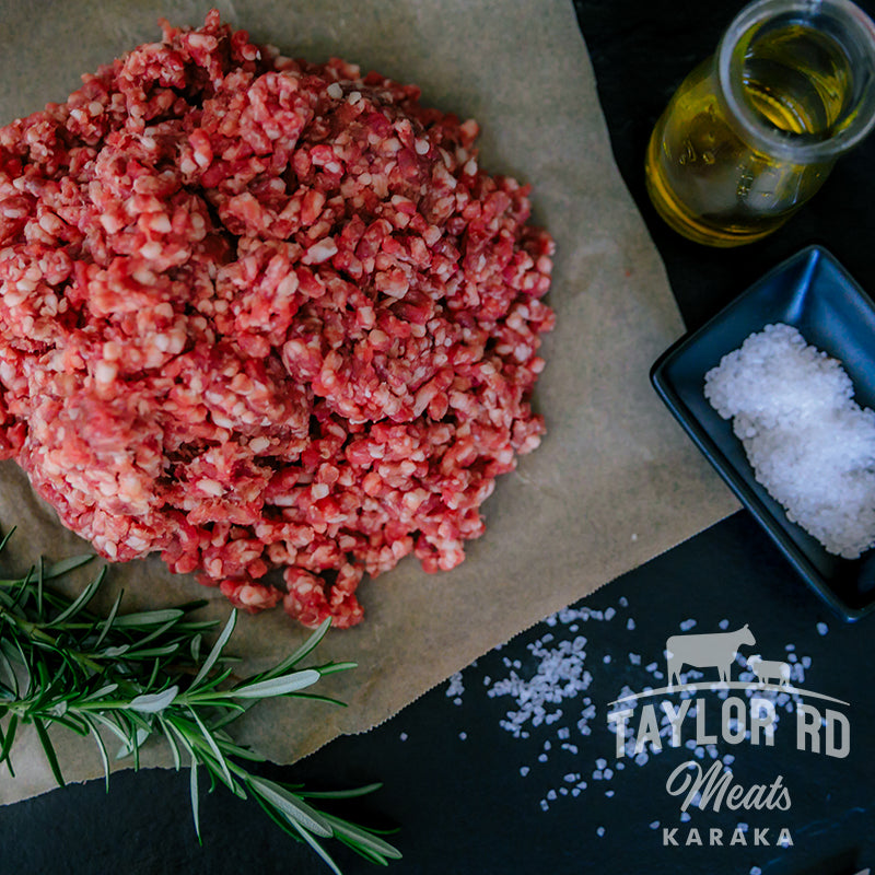 Enjoy Taylor Road Meats' premium Lamb Mince, crafted from quality cuts for rich flavour and versatility, perfect for creating delicious dishes such as meatballs, burgers, or shepherd's pie.