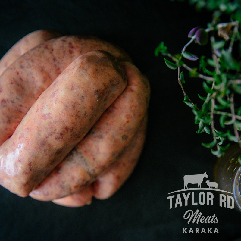 Indulge in Taylor Road Meats&#39; flavourful Garlic &amp; Herb Lamb Sausages, expertly crafted with premium ingredients for a delicious twist on a classic favourite, perfect for grilling, frying, or adding to your favourite recipes