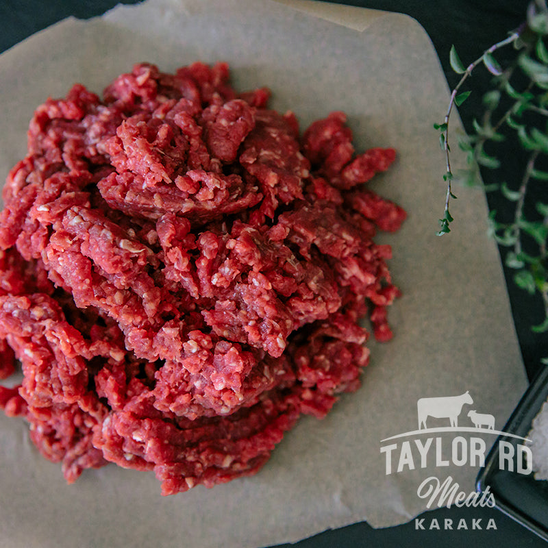 Taylor Road Meats presents Prime Beef Mince, crafted from the finest cuts for rich flavour and versatility, perfect for creating a variety of delicious dishes such as spaghetti bolognese, chilli con carne, or homemade burgers.